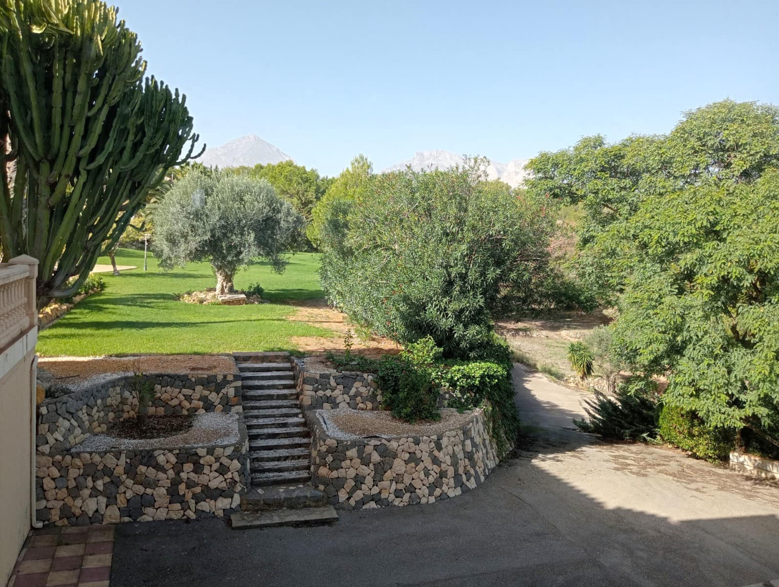 8 slaapkamer Villa te koop in Alfaz del Pi / L'Alfas del Pi met zwembad - € 1.750.000 (Ref: 9928396)