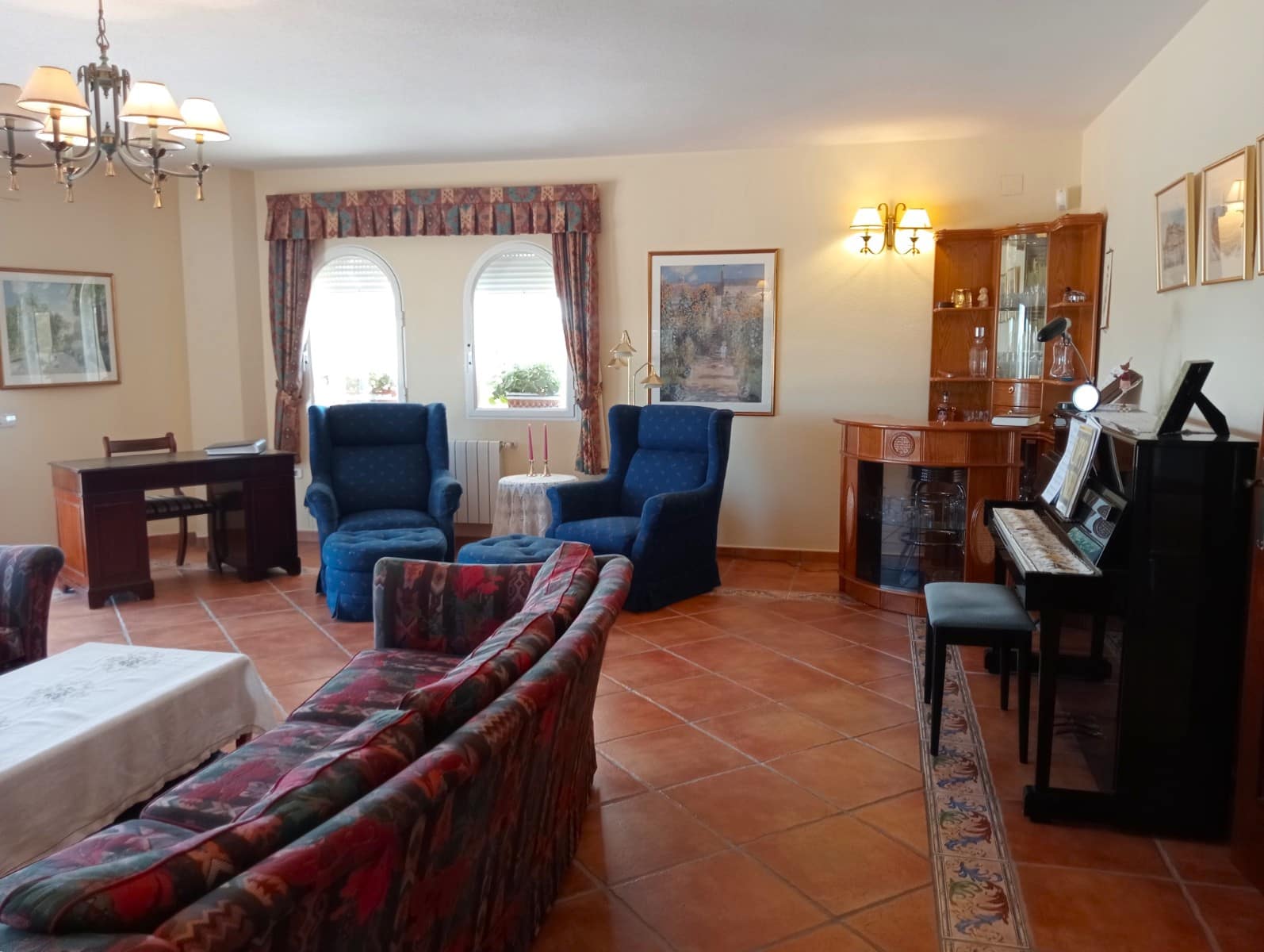 8 slaapkamer Villa te koop in Alfaz del Pi / L'Alfas del Pi met zwembad - € 1.750.000 (Ref: 9928396)