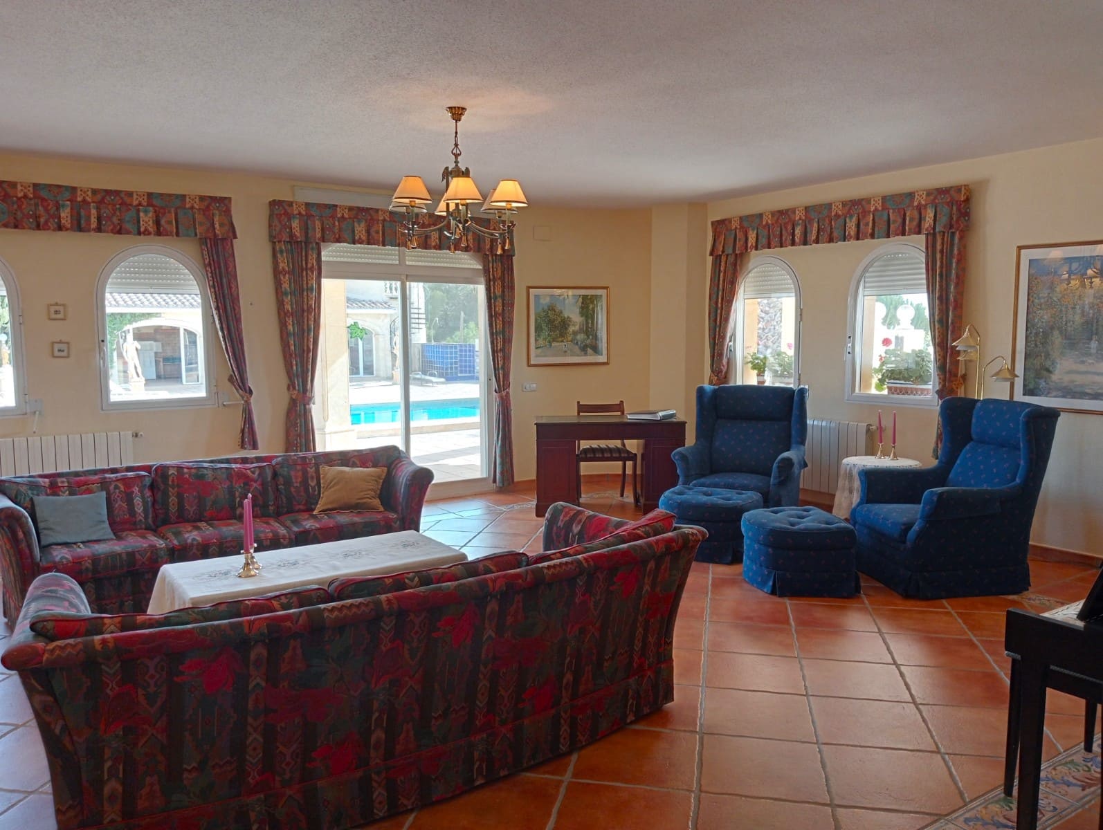 8 slaapkamer Villa te koop in Alfaz del Pi / L'Alfas del Pi met zwembad - € 1.750.000 (Ref: 9928396)