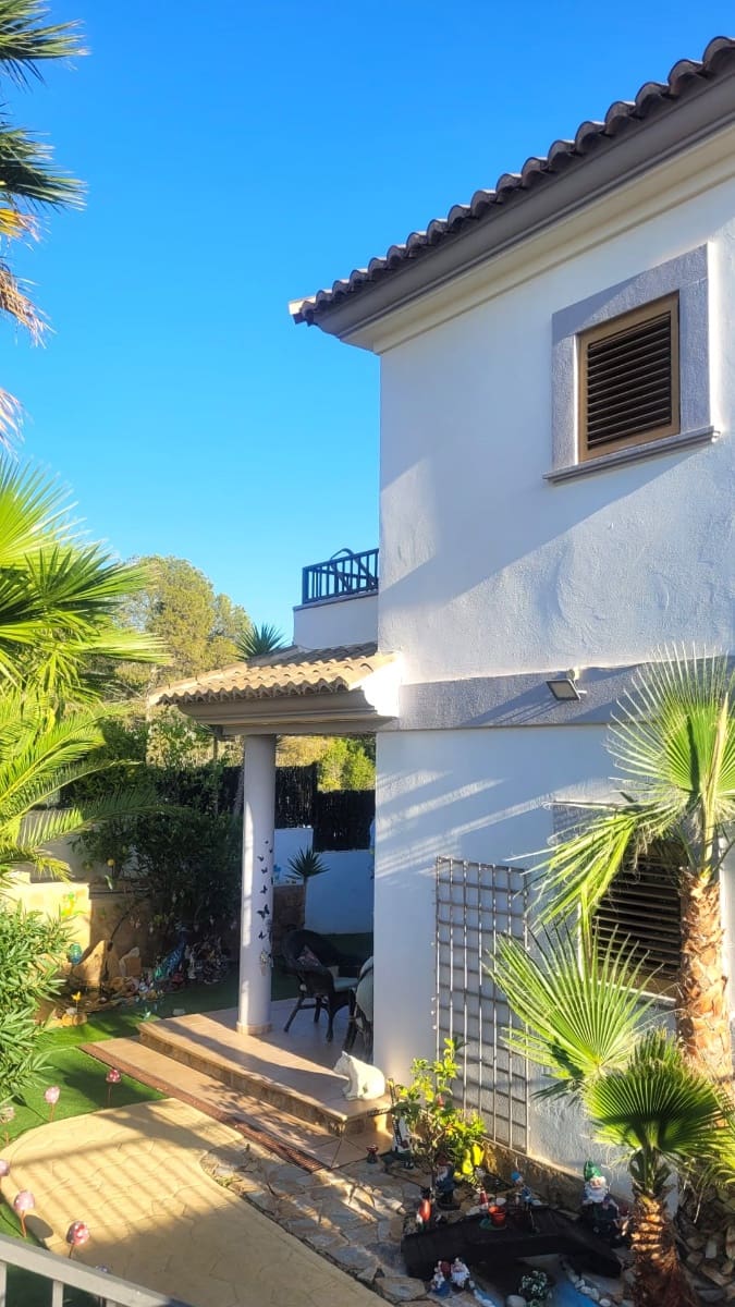 3 quarto Moradia para venda em Finestrat com piscina - 735 000 € (Ref: 9928400)