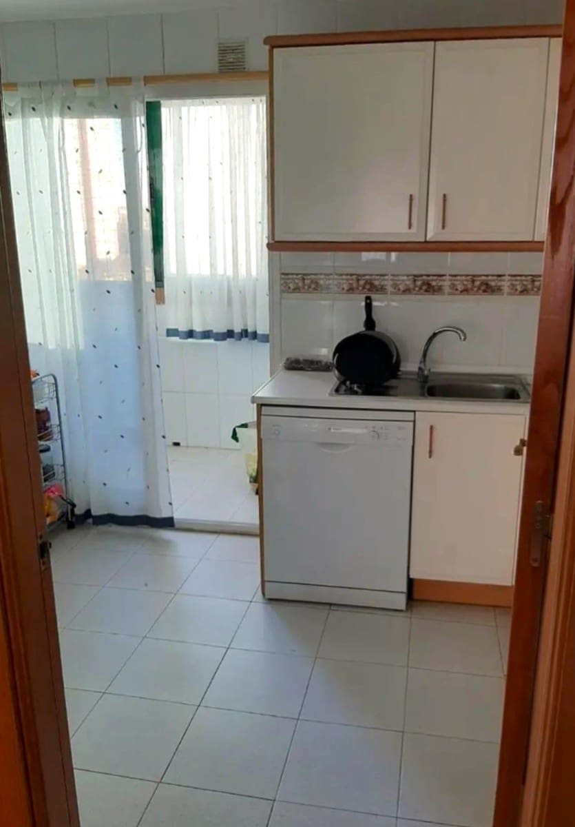 3 soveværelse Lejlighed til salg i Benidorm med swimmingpool - € 339.000 (Ref: 9928409)