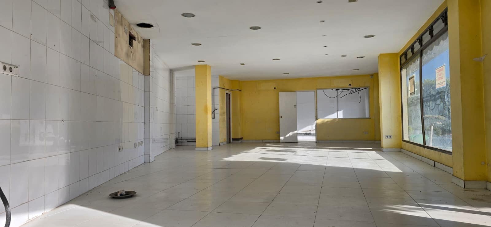 1 bedroom Commercial for sale in Alfaz del Pi / L'Alfas del Pi - € 131,000 (Ref: 9928412)