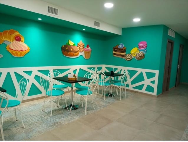 Commerciale in vendita in Centro Urbano, La Villajoyosa / Vila Joiosa - 299.000 € (Rif: 9928413)