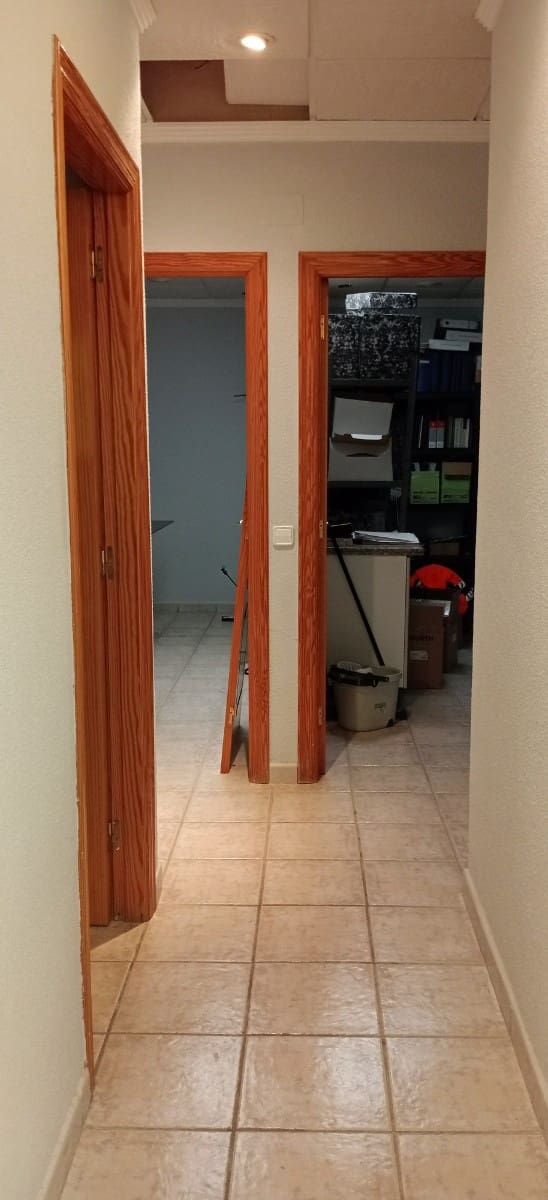 2 quarto Comercial para venda em La Nucia - 250 000 € (Ref: 9928415)