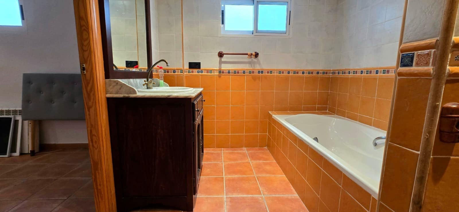 7 soveværelse Villa til salg i La Nucia med swimmingpool - € 780.000 (Ref: 9928417)