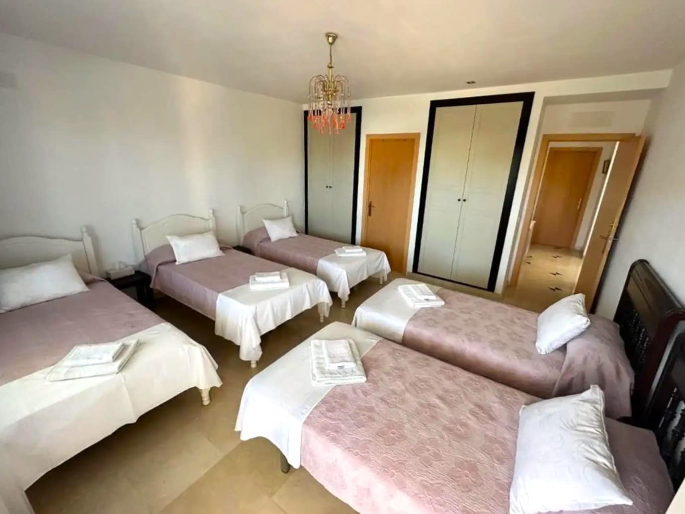9 bedroom Villa for sale in Alfaz del Pi / L'Alfas del Pi with pool - € 1,199,000 (Ref: 9928419)