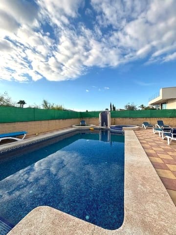 9 soveværelse Villa til salg i Pueblo - Urbanizaciones, Alfaz del Pi / L'Alfàs del Pi med swimmingpool - € 1.199.000 (Ref: 9928419)