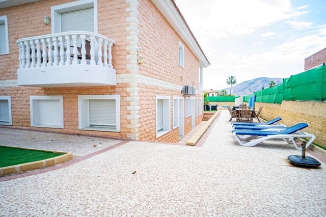 9 soveværelse Villa til salg i Pueblo - Urbanizaciones, Alfaz del Pi / L'Alfàs del Pi med swimmingpool - € 1.199.000 (Ref: 9928419)