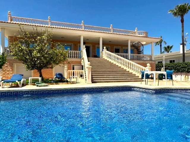 9 soveværelse Villa til salg i Pueblo - Urbanizaciones, Alfaz del Pi / L'Alfàs del Pi med swimmingpool - € 1.199.000 (Ref: 9928419)