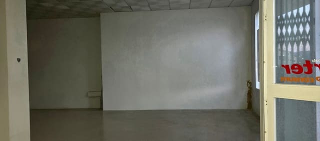 Erhverv til salg i La Nucia Pueblo  , La Nucia - € 138.000 (Ref: 9928423)