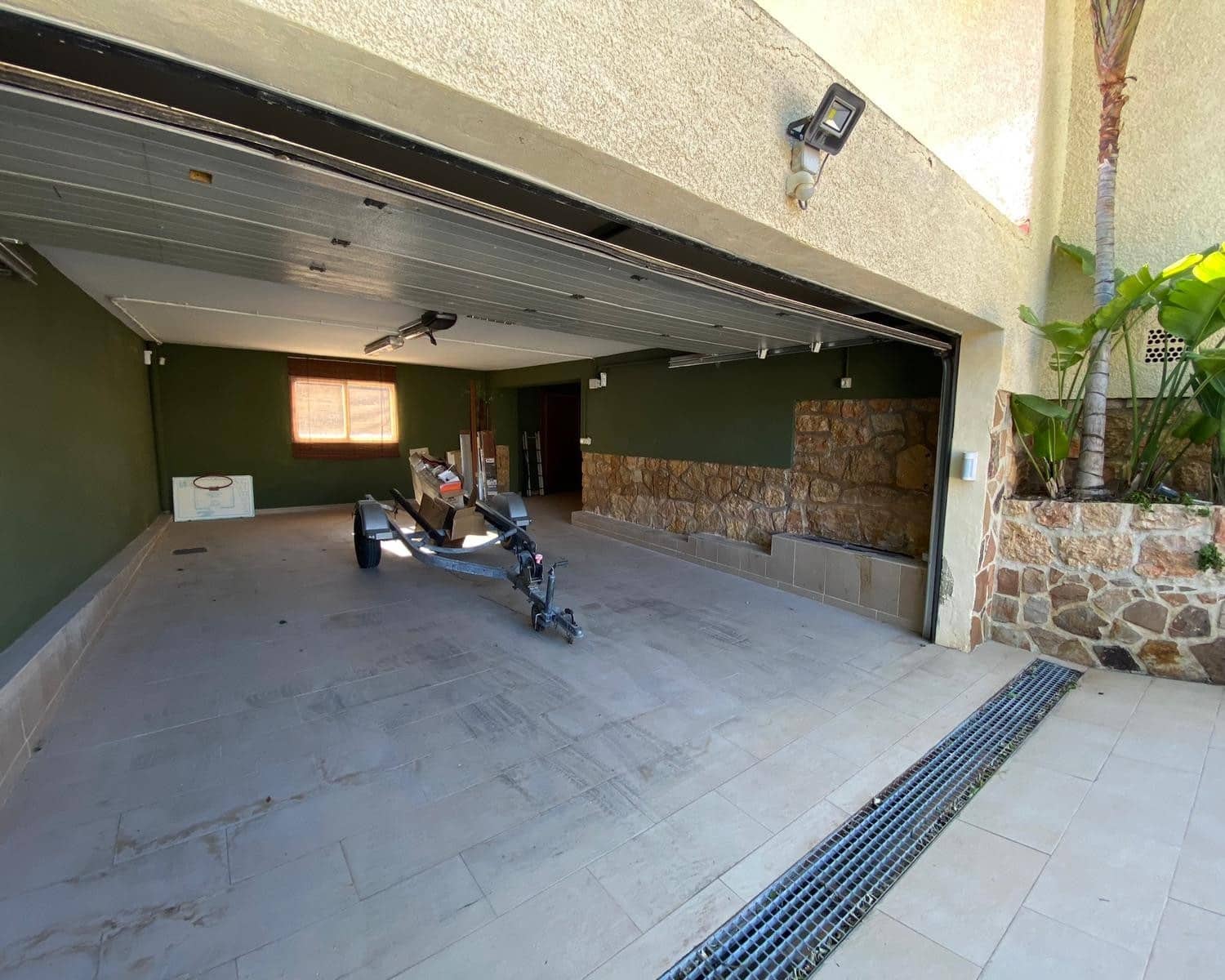 5 bedroom Villa for sale in Benidorm with pool - € 895,000 (Ref: 9928426)