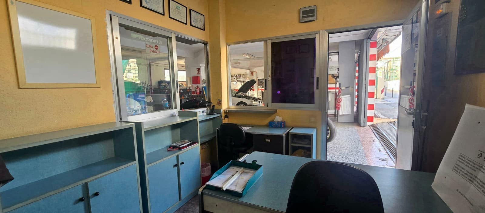 Local Comercial en Benidorm en venta - 230.000 € (Ref: 9928430)