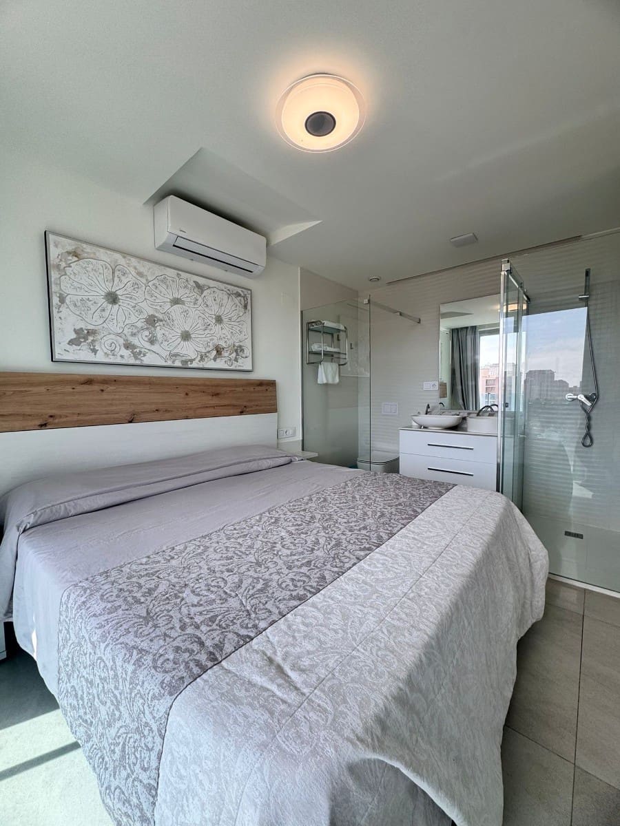 2 bedroom Apartment for sale in Cala de Finestrat with pool - € 280,000 (Ref: 9928431)