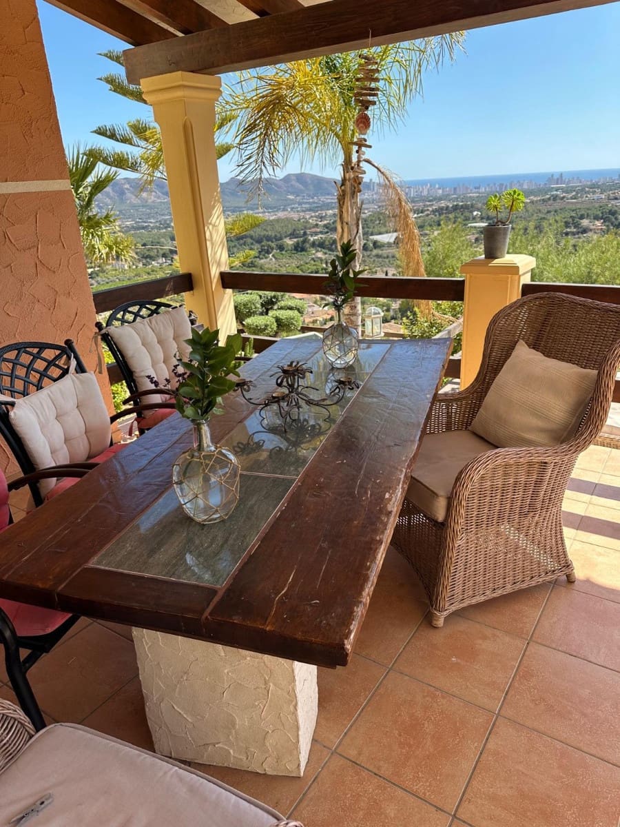 3 slaapkamer Villa te koop in Alfaz del Pi / L'Alfas del Pi met zwembad - € 1.300.000 (Ref: 9928435)