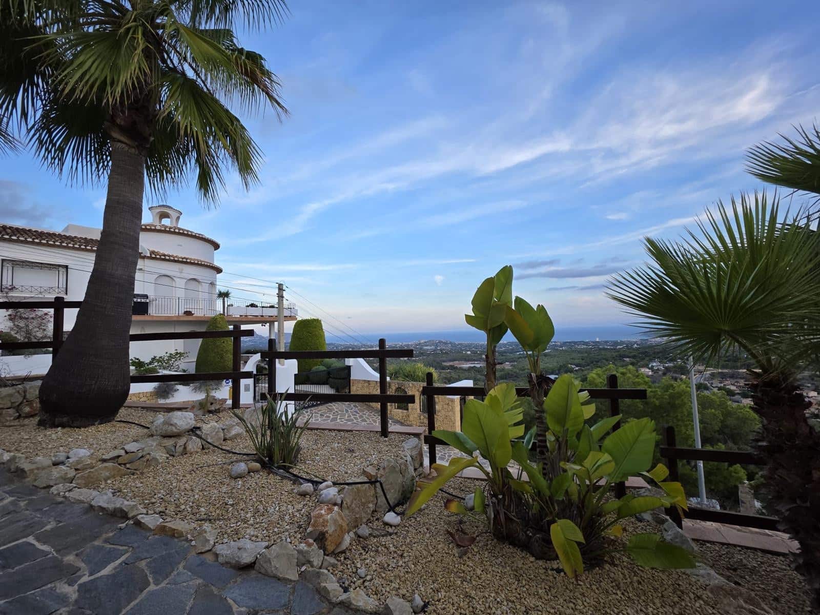 3 slaapkamer Villa te koop in Alfaz del Pi / L'Alfas del Pi met zwembad - € 1.300.000 (Ref: 9928435)