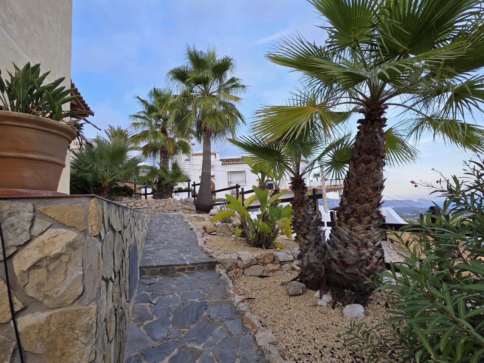 3 slaapkamer Villa te koop in Alfaz del Pi / L'Alfas del Pi met zwembad - € 1.300.000 (Ref: 9928435)
