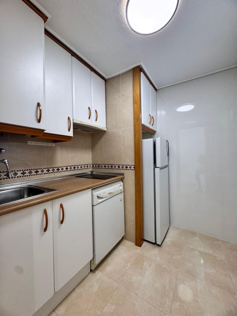 1 camera da letto Appartamento in vendita in Benidorm con piscina - 235.000 € (Rif: 9928436)