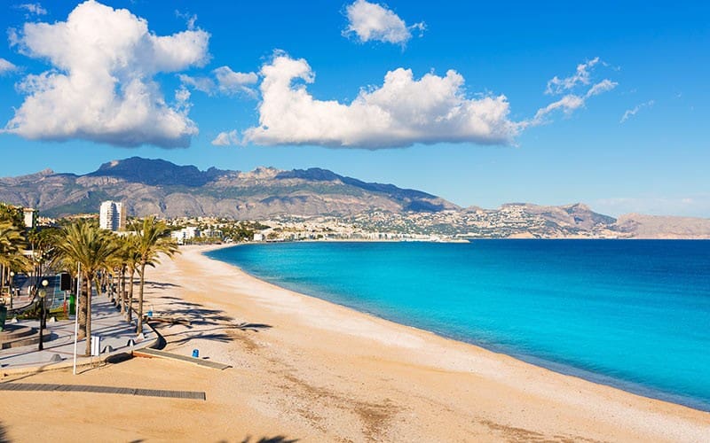 4 soveværelse Villa til salg i Albir med swimmingpool - € 649.000 (Ref: 9928442)
