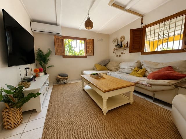 4 soveværelse Villa til salg i Albir, Alfaz del Pi / L'Alfàs del Pi med swimmingpool - € 649.000 (Ref: 9928442)