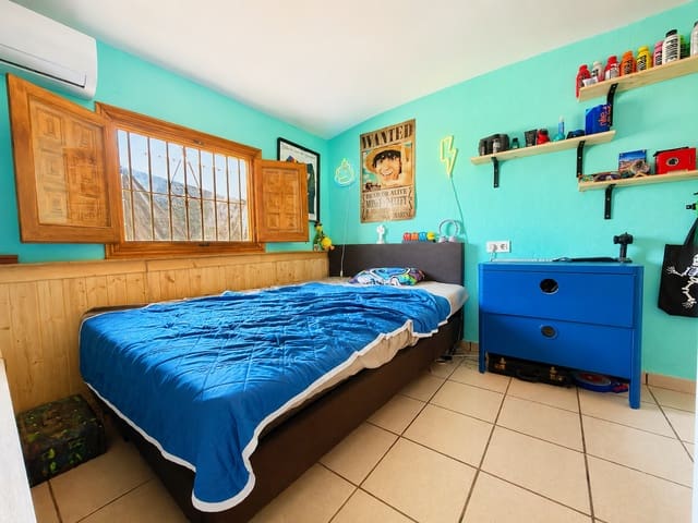 4 soveværelse Villa til salg i Albir, Alfaz del Pi / L'Alfàs del Pi med swimmingpool - € 649.000 (Ref: 9928442)