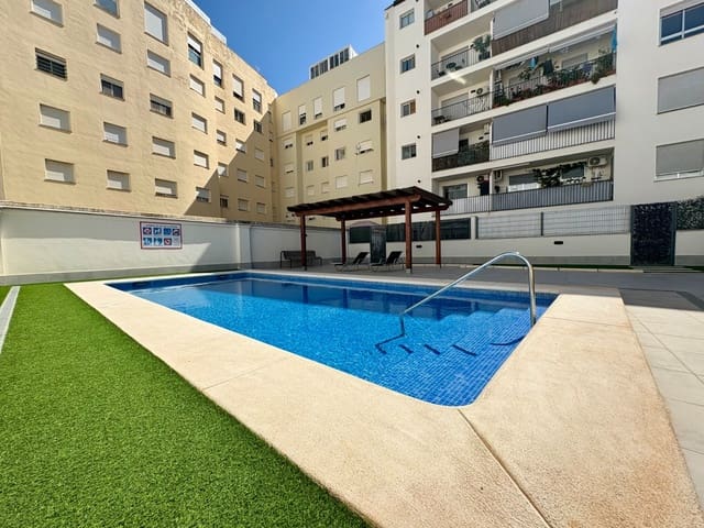 3 sovrum Lägenhet till salu i Centro Urbano, Dénia med pool - 367 000 € (Ref: 9939225)