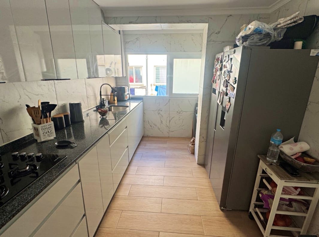 Apartamento de 3 habitaciones en Dénia en venta - 232.000 € (Ref: 9939231)