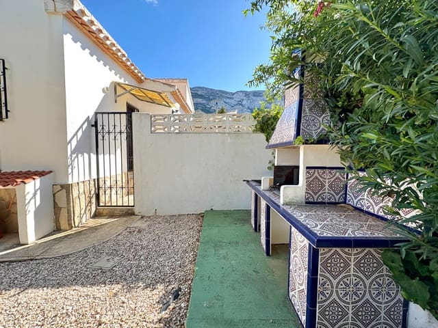 4 soverom Villa til salgs i El Montgó, Dénia med svømmebasseng - € 450 000 (Ref: 9939283)