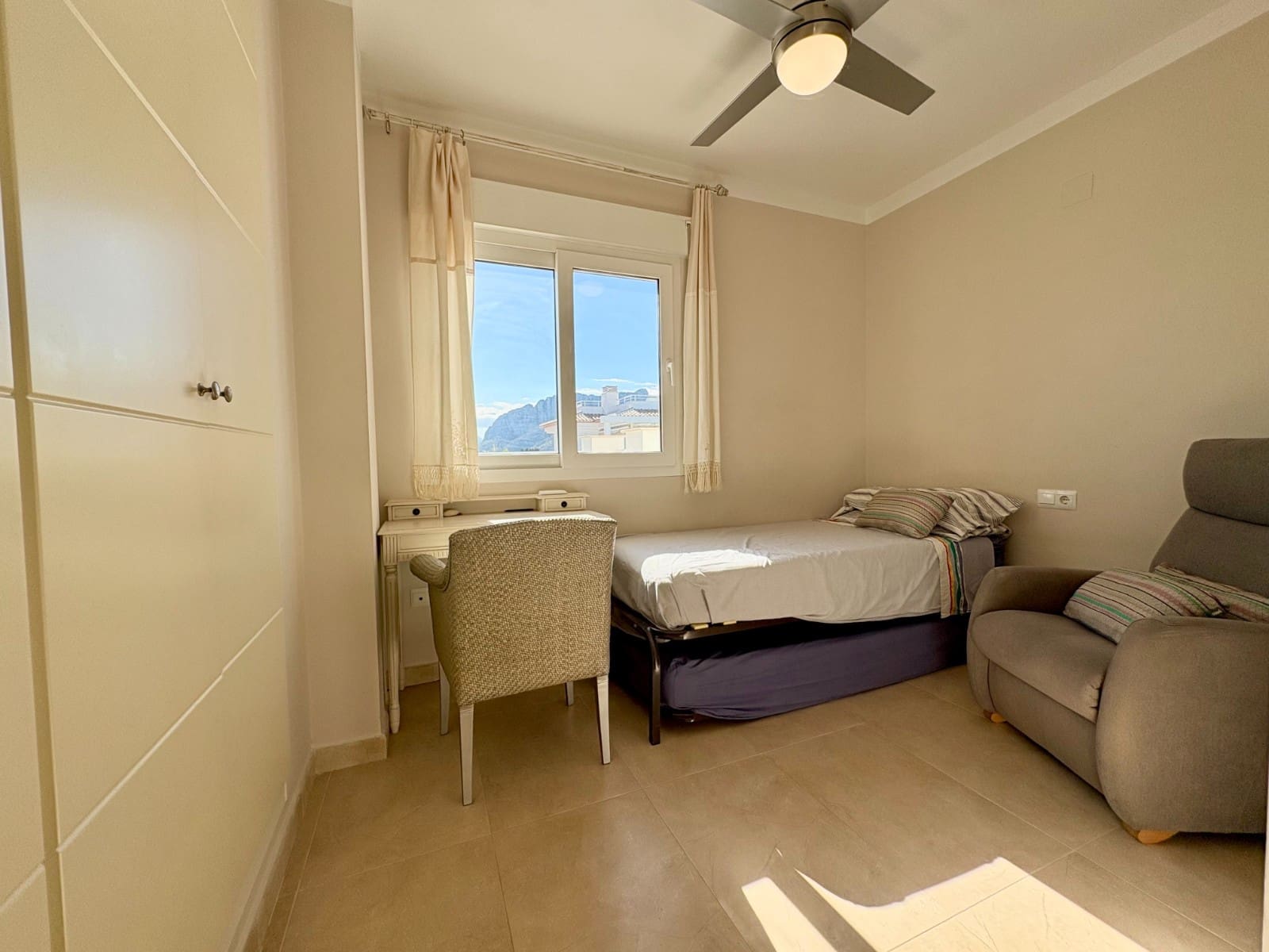 3 slaapkamer Penthouse te koop in Denia met zwembad - € 498.000 (Ref: 9943818)