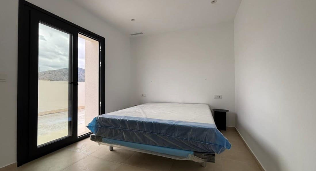 3 quarto Moradia para arrendar em Finestrat com piscina garagem - 2 700 € (Ref: 9969119)