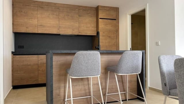 3 quarto Moradia para arrendar em Finestrat Pueblo, Finestrat com piscina garagem - 2 700 € (Ref: 9969119)
