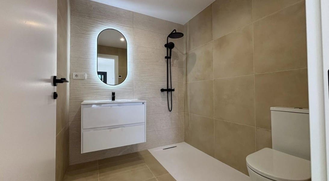 3 quarto Moradia para arrendar em Finestrat com piscina garagem - 2 700 € (Ref: 9969119)