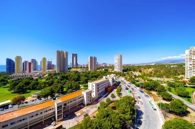 2 quarto Apartamento para arrendar em Via Parque, Benidorm com piscina garagem - 1 900 € (Ref: 9984076)