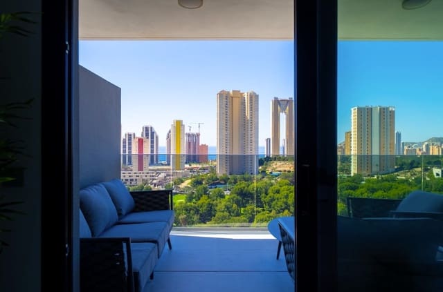 2 quarto Apartamento para arrendar em Via Parque, Benidorm com piscina garagem - 1 900 € (Ref: 9984076)