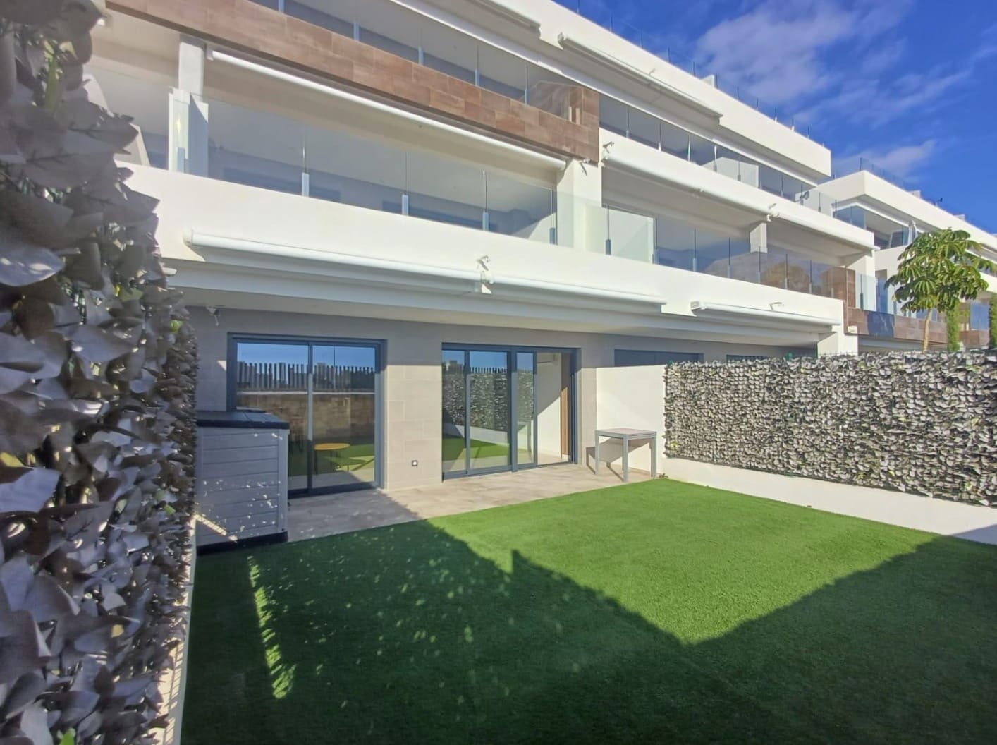 3 bedroom Apartment for rent in Finestrat with pool garage - € 2,650 (Ref: 9984077)