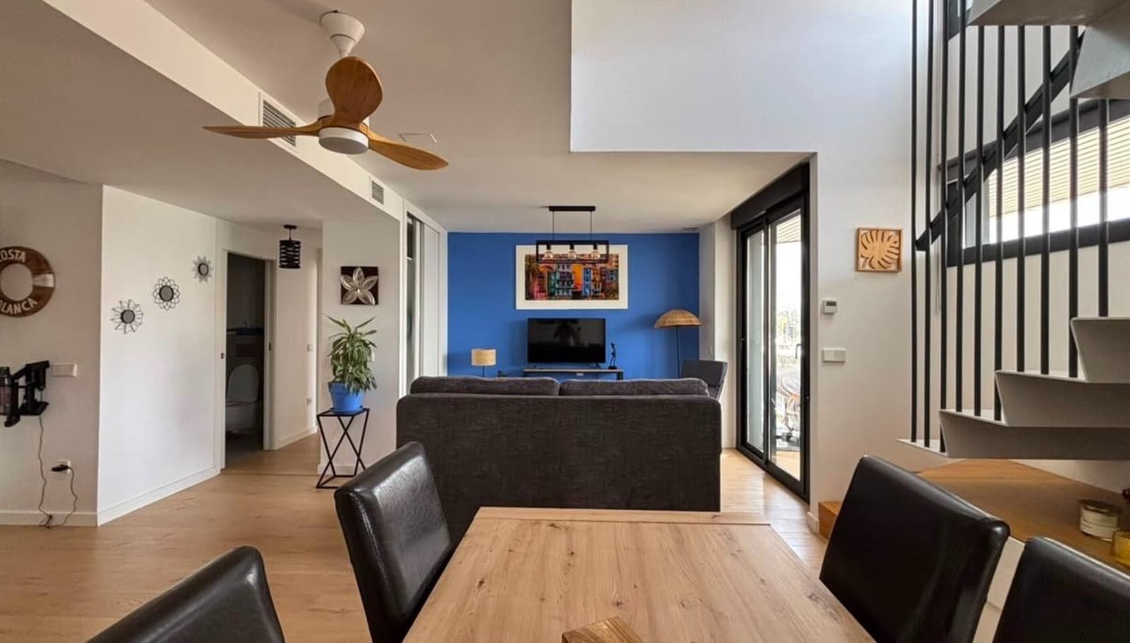 2 bedroom Penthouse for rent in La Villajoyosa / Vila Joiosa with pool garage - € 2,500 (Ref: 9984155)