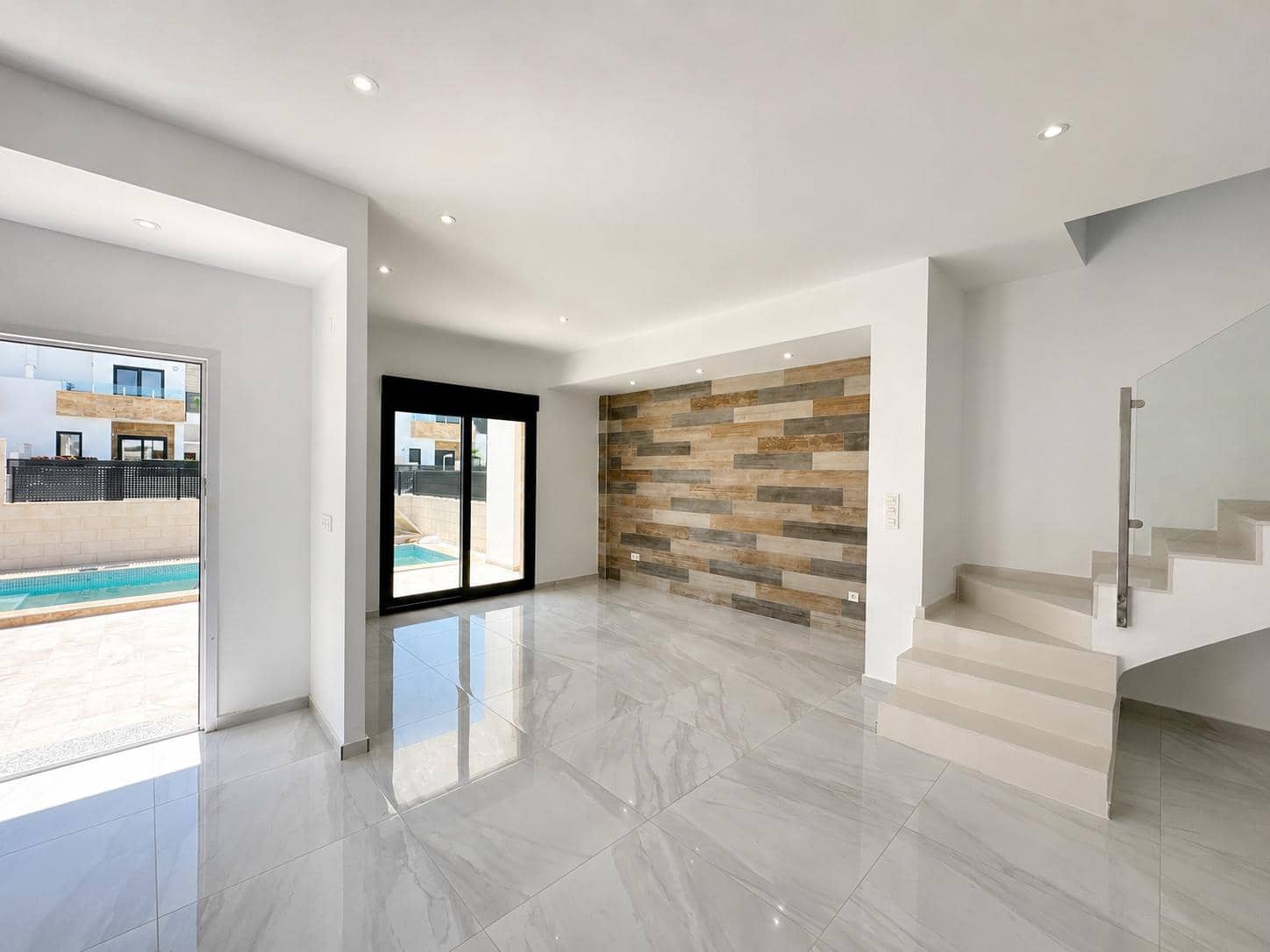 3 soverom Villa til salgs i Polop med svømmebasseng garasje - € 469 000 (Ref: 9985853)