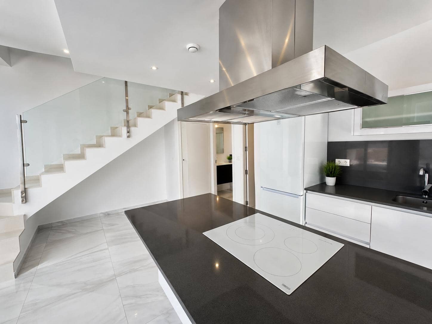 3 soverom Villa til salgs i Polop med svømmebasseng garasje - € 469 000 (Ref: 9985853)