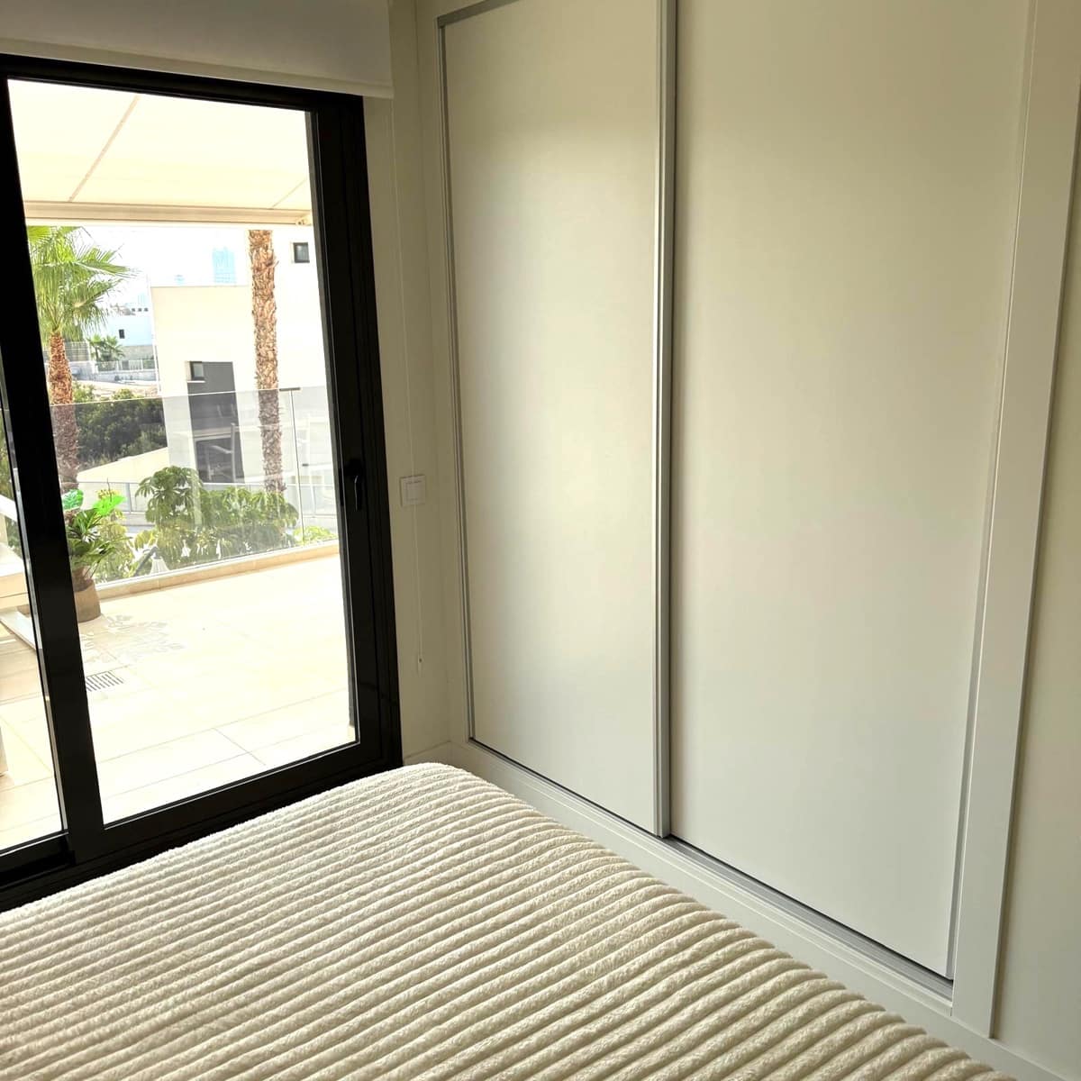Appartement de 2 chambres à louer à Finestrat avec piscine garage - 1 800 € (Ref: 9992003)