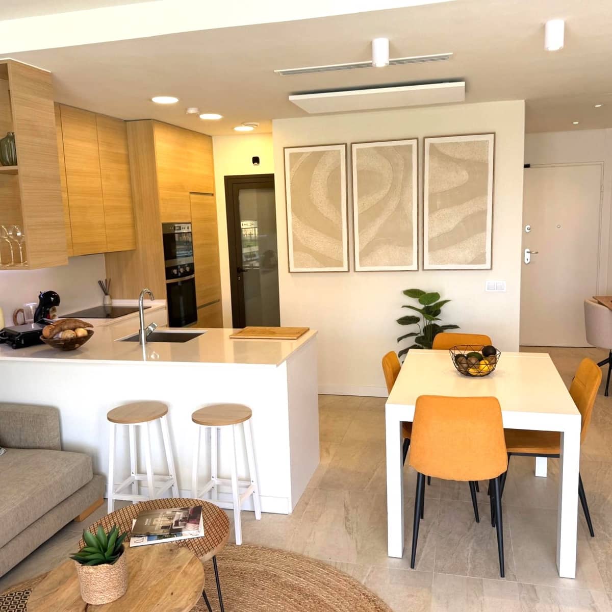 Appartement de 2 chambres à louer à Finestrat avec piscine garage - 1 800 € (Ref: 9992003)