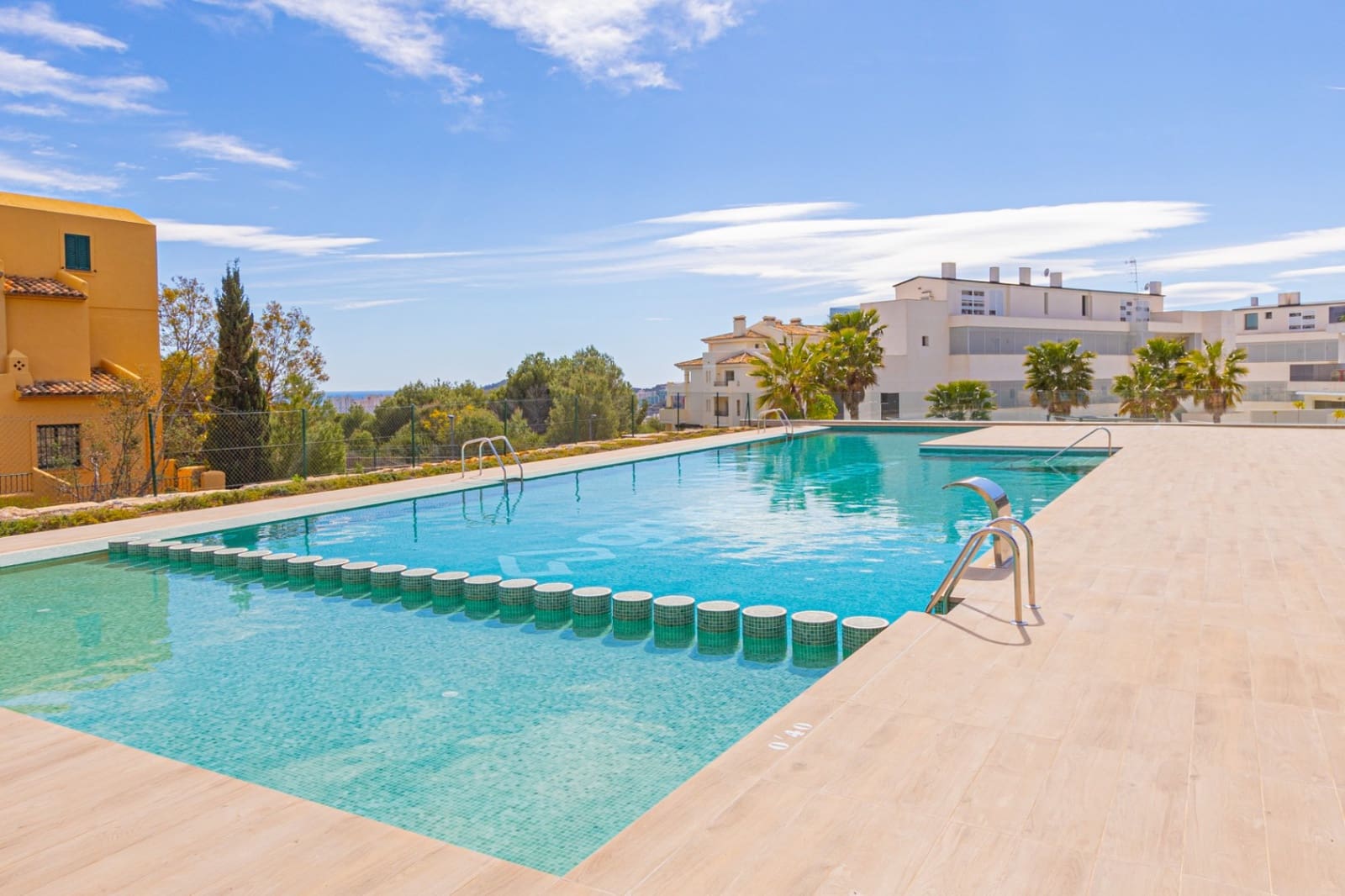 Appartement de 2 chambres à louer à Finestrat avec piscine garage - 1 800 € (Ref: 9992003)