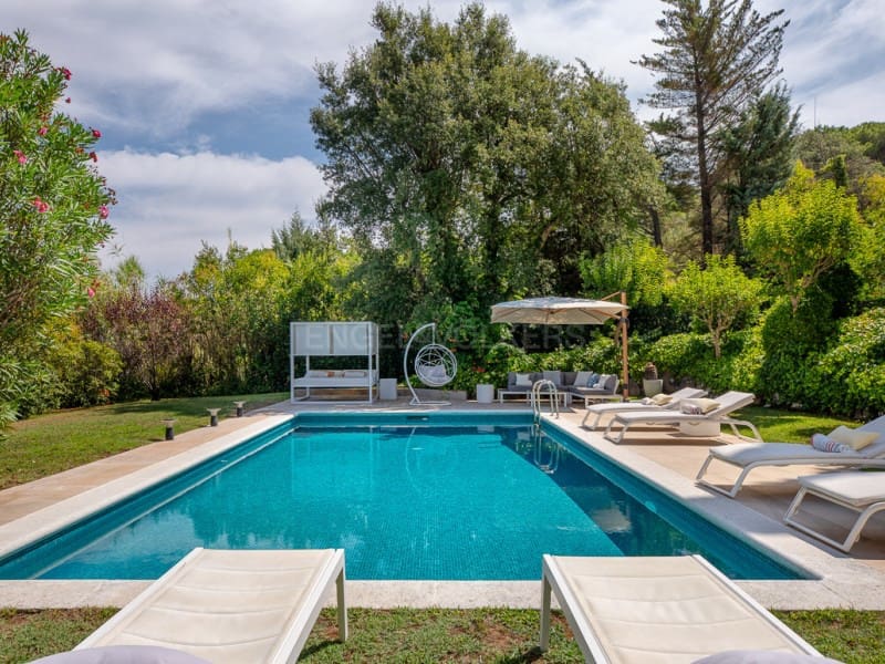 5 soveværelse Villa til salg i Santa Cristina d'Aro med garage - € 1.300.000 (Ref: 10006358)