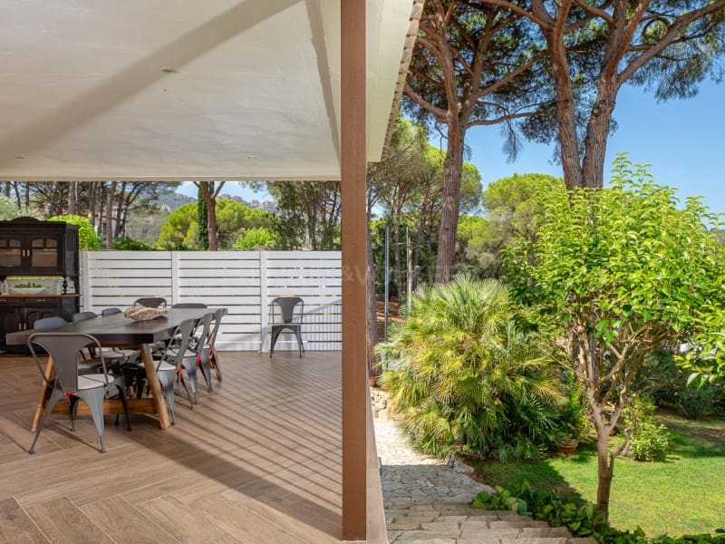 5 soveværelse Villa til salg i Santa Cristina d'Aro med garage - € 1.300.000 (Ref: 10006358)