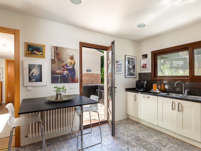 5 soveværelse Villa til salg i Santa Cristina d'Aro med garage - € 1.300.000 (Ref: 10006358)