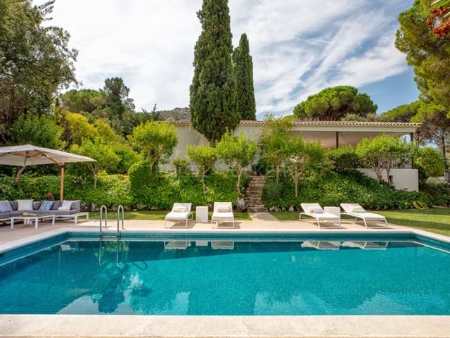 5 soveværelse Villa til salg i Santa Cristina d'Aro med garage - € 1.300.000 (Ref: 10006358)