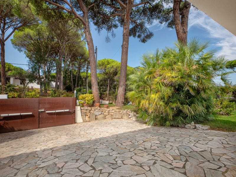 5 soveværelse Villa til salg i Santa Cristina d'Aro med garage - € 1.300.000 (Ref: 10006358)