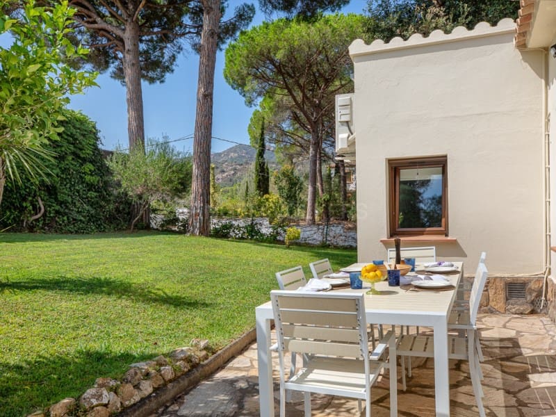 5 soveværelse Villa til salg i Santa Cristina d'Aro med garage - € 1.300.000 (Ref: 10006358)