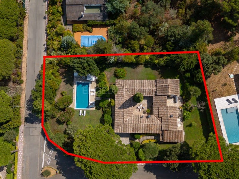 5 soveværelse Villa til salg i Santa Cristina d'Aro med garage - € 1.300.000 (Ref: 10006358)