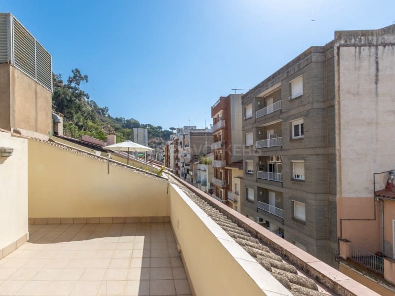 3 chambre Penthouse à vendre à Blanes avec garage - 450 000 € (Ref: 10017274)