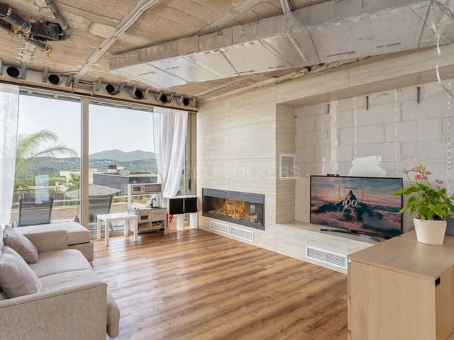 4 bedroom Villa for sale in Santa Cristina d'Aro - € 965,000 (Ref: 10027021)