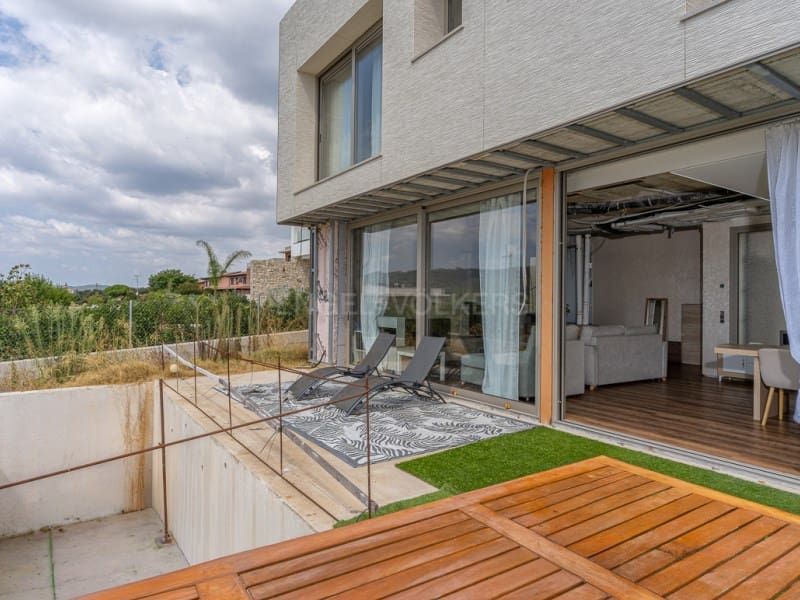 4 bedroom Villa for sale in Santa Cristina d'Aro - € 965,000 (Ref: 10027021)